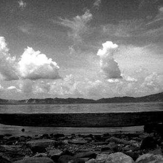 Log boat and Lake Bosumtwi